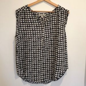 Oat and Fawn 100% polyester blouse.